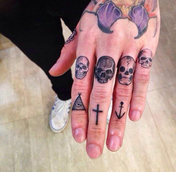 finger tattoos pictures
