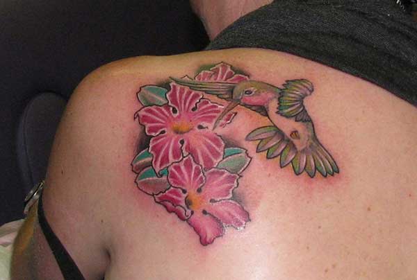 ladies hummingbird tattoos