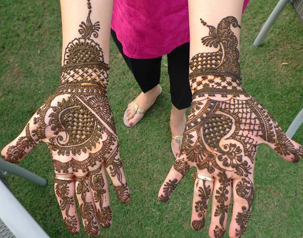 Palms Mehndi tattoo designs idea