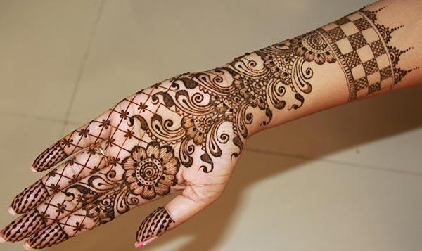 Palm Mehndi tattoo designs idea