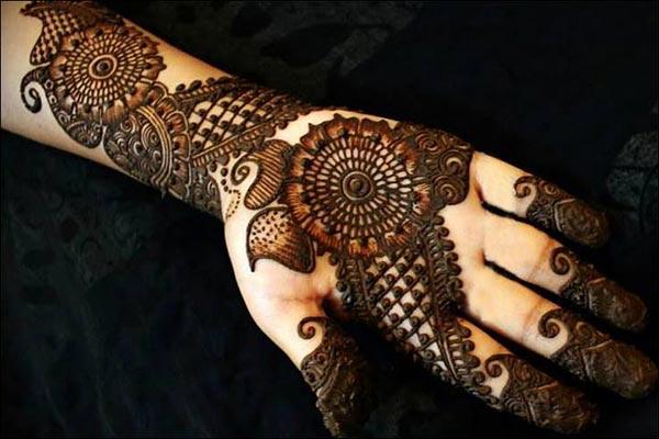 Palm Mehndi tattoo designs idea