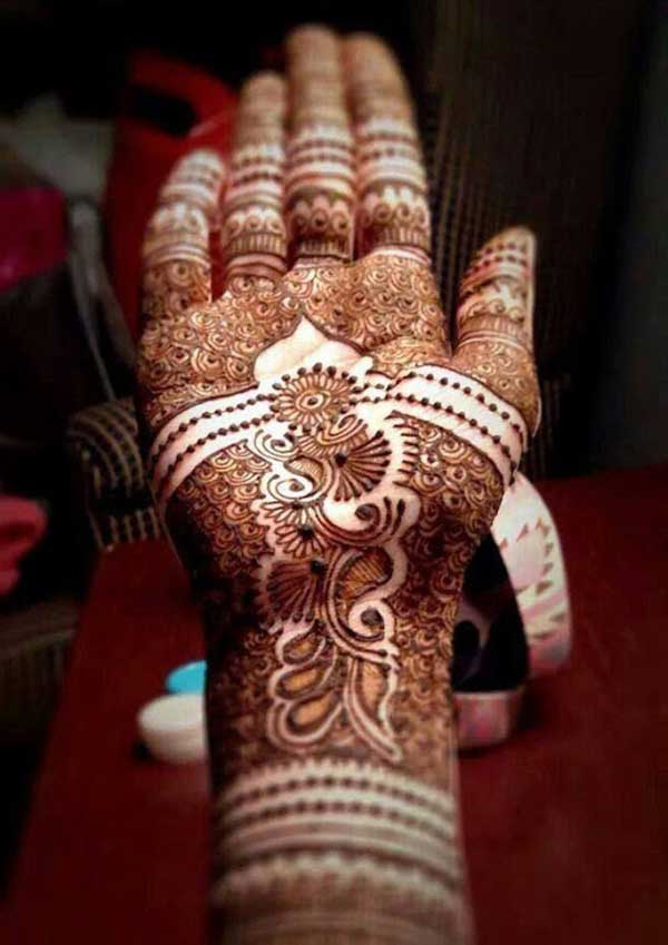 Cute henna mehendi tattoo design on hand