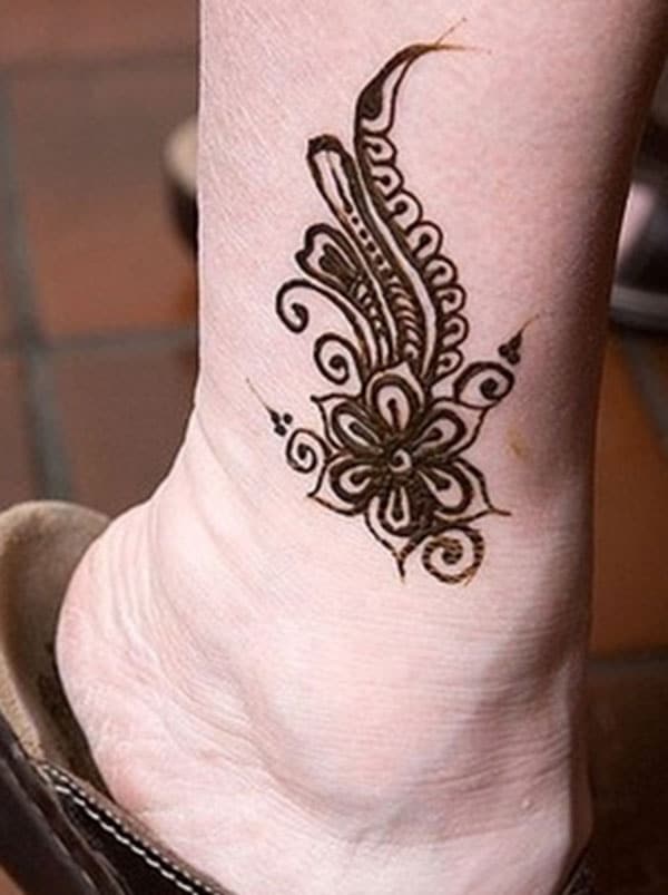 Ankle Henna / Mehndi tattoo designs idea