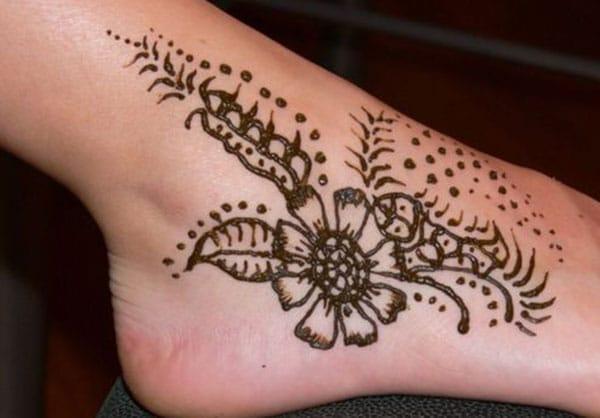 Ankle Henna / Mehndi tattoo designs idea
