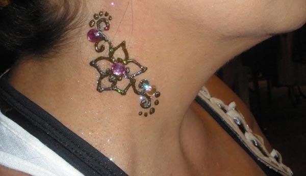 Neck Mehndi tattoo designs idea