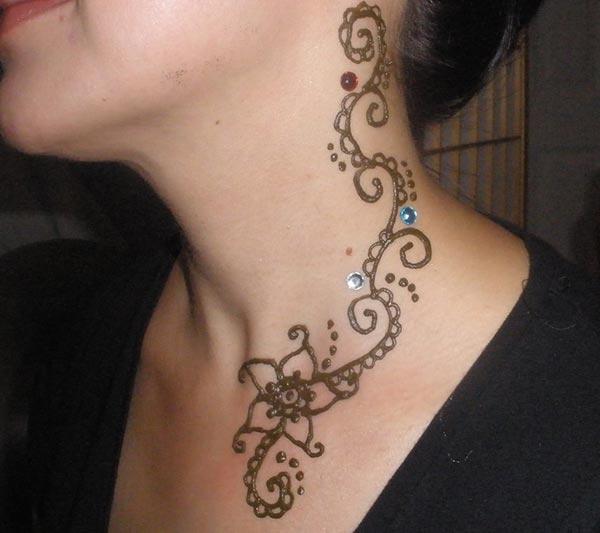 Neck Henna / Mehndi tattoo designs idea