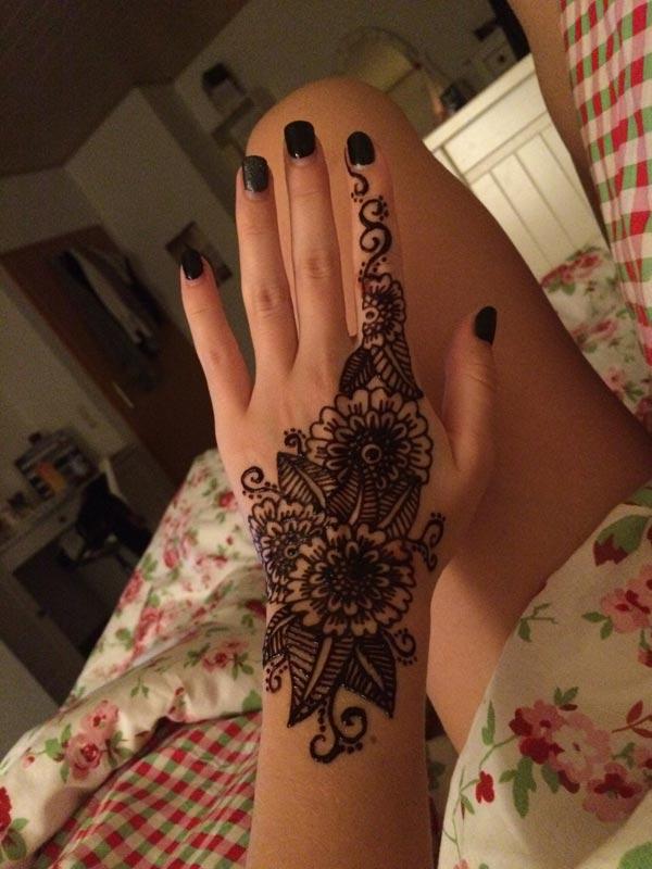 cool henna tattoos