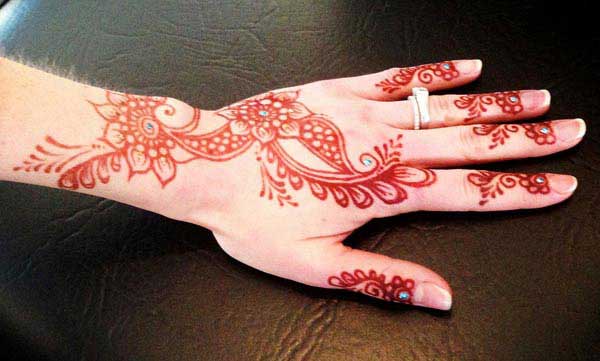 red henna tattoos