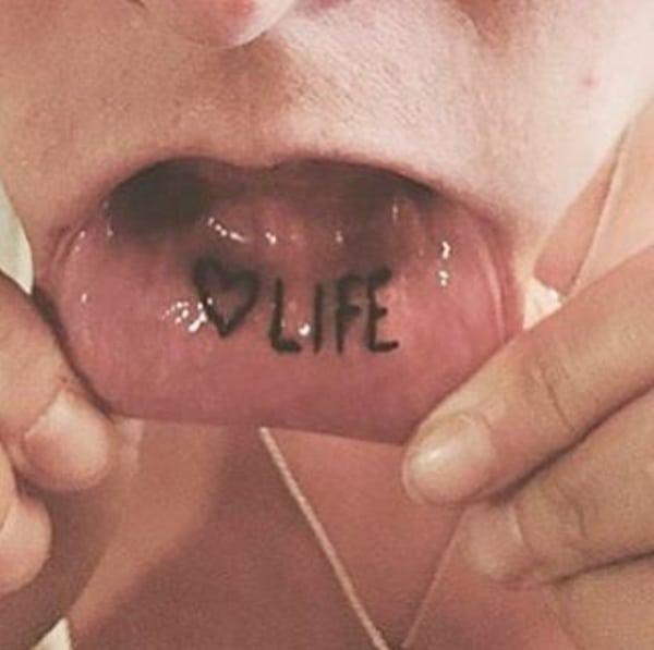lip tattoos pictures