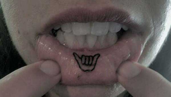 awesome lip tattoos
