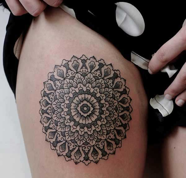 thigh mandala tattoos