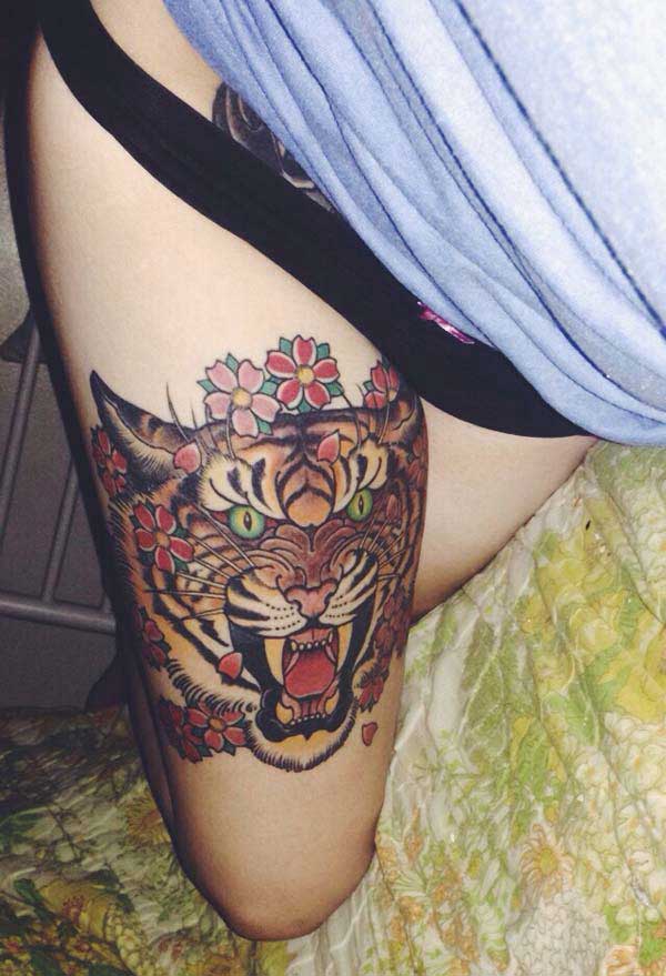 girls tiger tattoos