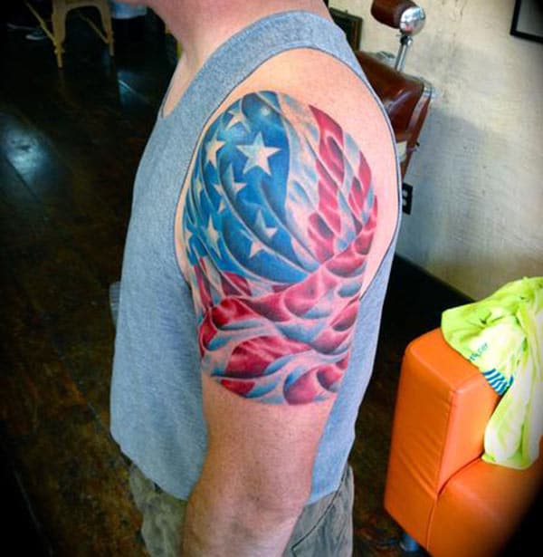 Men makes American Flag Tattoo on their shoulder to flaunt it