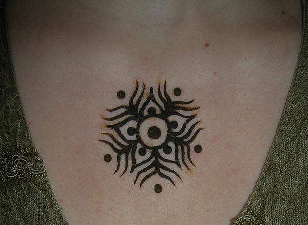 Chest Mehndi tattoo designs idea