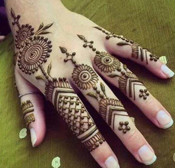 fingers Henna / Mehndi tattoo designs idea