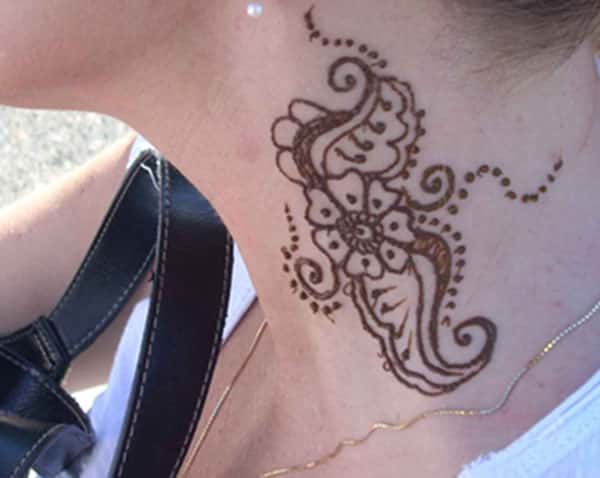 Neck Henna / Mehndi tattoo designs idea