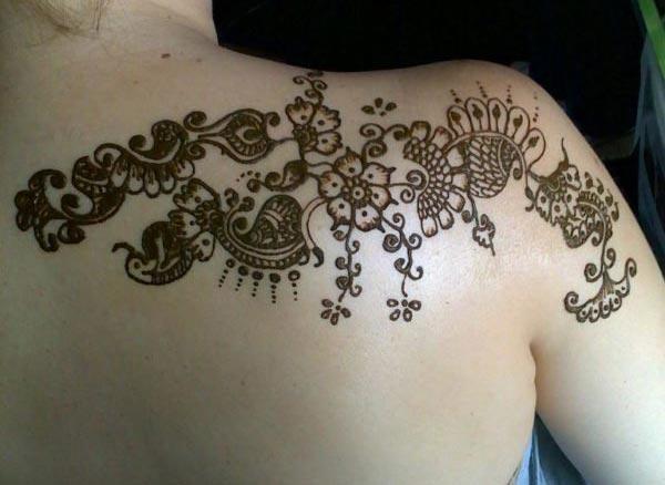 Shoulder Henna / Mehndi tattoo designs idea