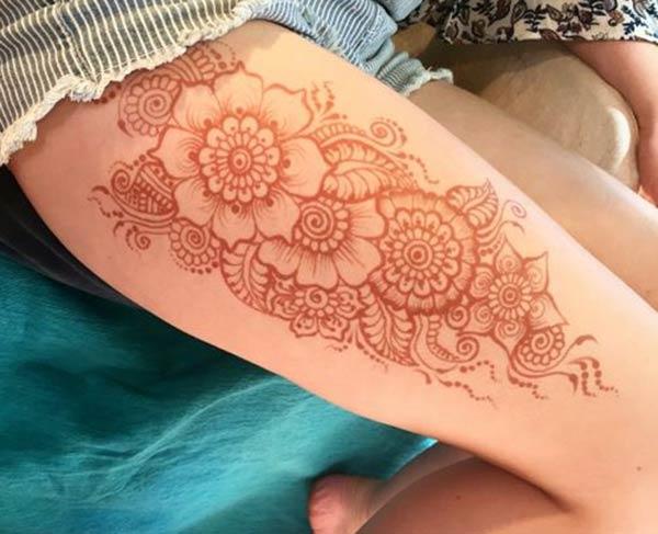 Thighs Mehndi tattoo designs idea