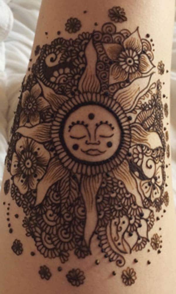 Thighs Henna / Mehndi tattoo designs idea