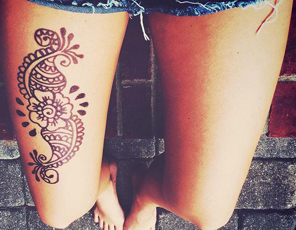 Thighs Mehndi tattoo designs idea