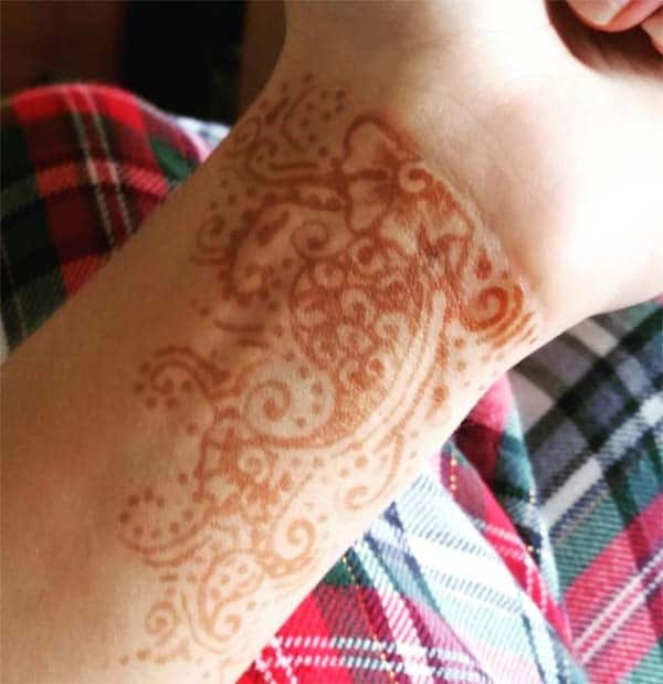 Wrist Mehndi tattoo designs idea