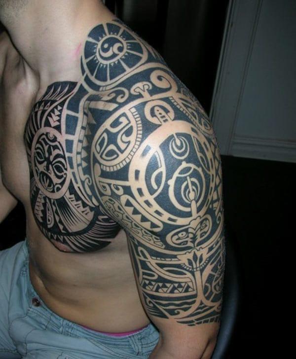 Samoan Tattoo on the arm overlapping to the chest brings the august appearance