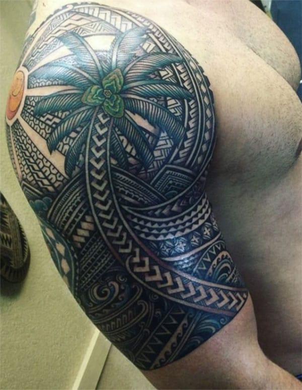 Samoan Tattoo on the upper arm makes a man appear dapper
