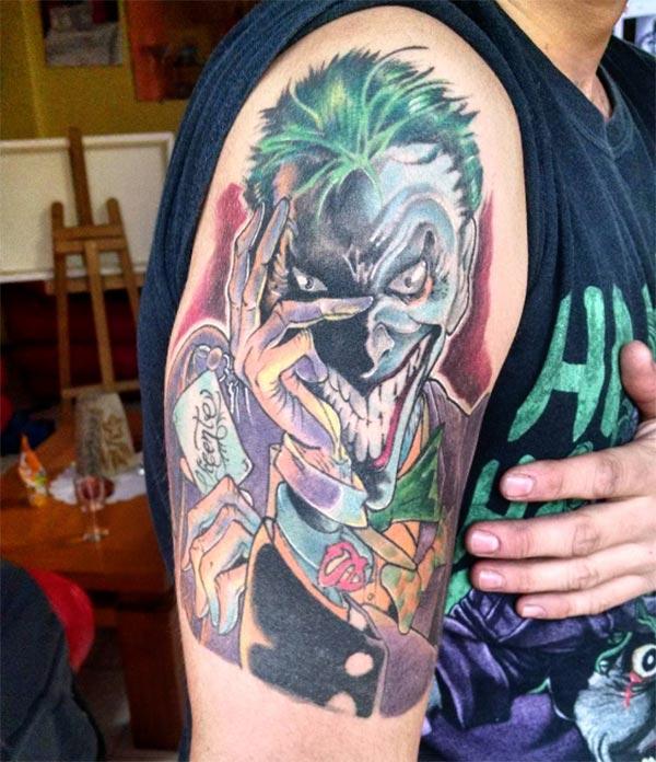 Joker Tattoo on the shoulder brings the charming look