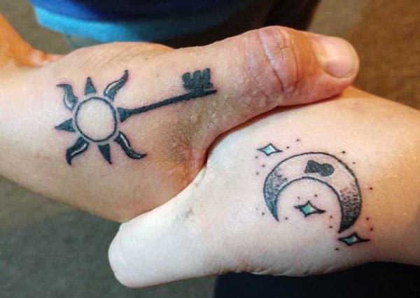 Couple Tattoos on the wrist makes couples look captivating 