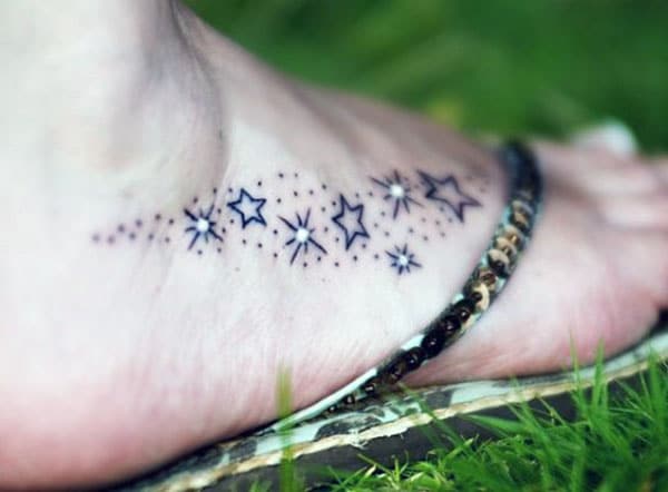 Makes a divine Cute tattoo on foot to flaunt it