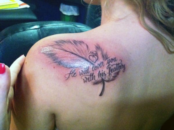 Feather tattoo on the shoulder brings the captivating look