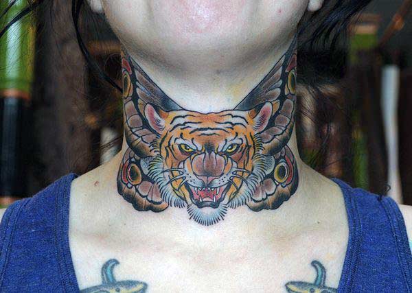 Neck tattoo with a tiger image design makes a girl appear charming