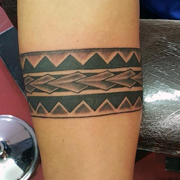 Magnificent Polynesian tribal armband tattoo ideas for Men 
