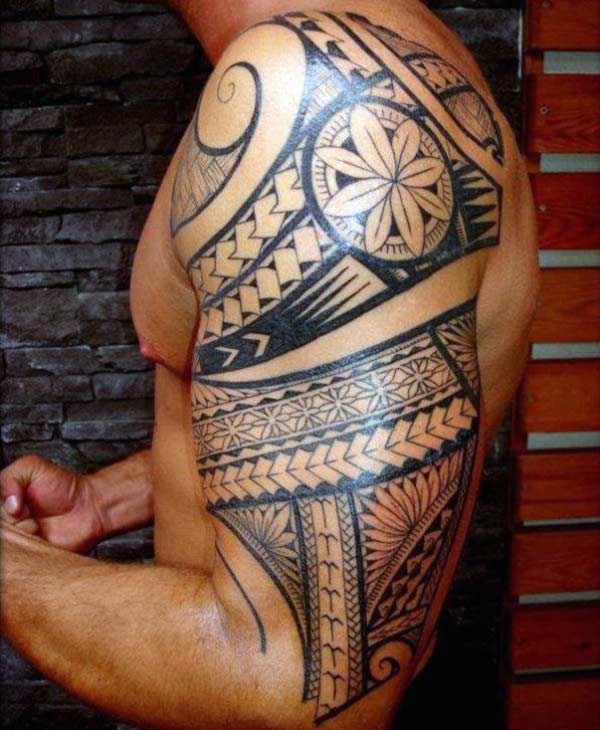 Irresistibly attractive Hawaiian tribal tattoo designs on arm for Men