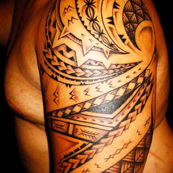 Enchanting shoulder Hawaiian Tribal tattoo designs for Boys