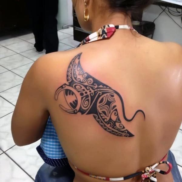 Marvelous Stingray Hawaiian Tribal Tattoo on back shoulder for Ladies