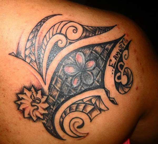 Broad black attractive orchid snake Samoan tribal tattoo ideas on back for Girls