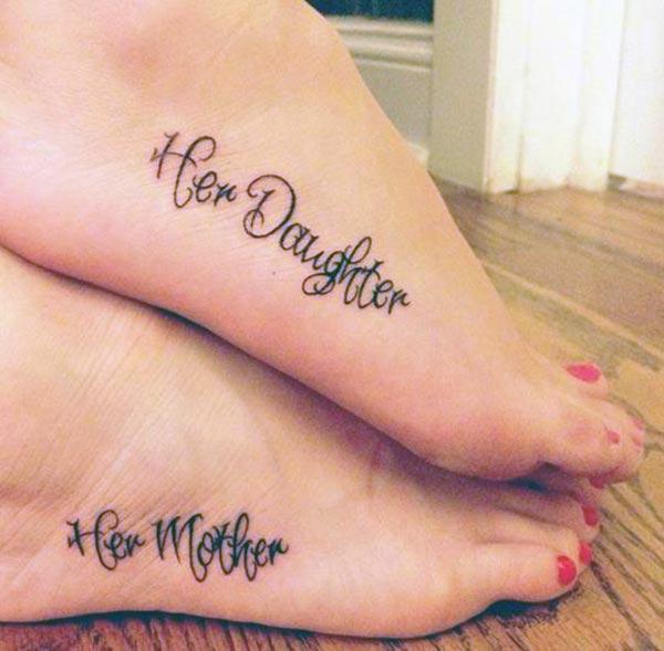 A lovely creative mother-daughter tattoo design on feet
